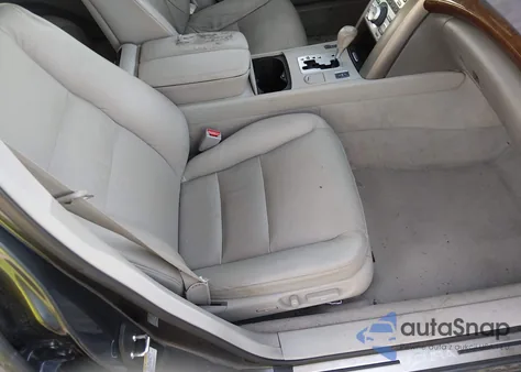 2005 Acura Rl 3.5 from USA, damaged, VIN JH4KB16585C002904